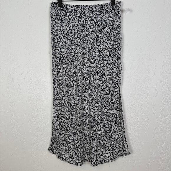 Old Navy High-Waisted Midi Slip Skirt Slit Blue Ditsy Floral NWT Size Large - Picture 2 of 5